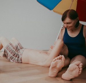 Couple under an Umbrella | Ron Mueck